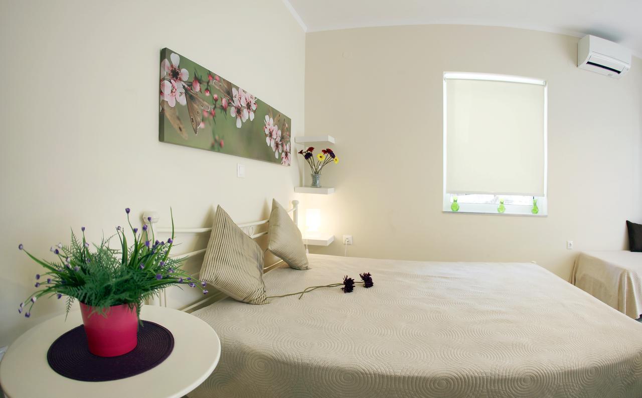 Apartment Lalezas
